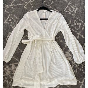 White  maternity dress